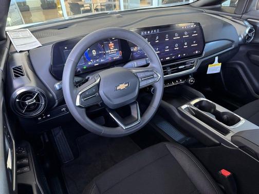 2026 Chevrolet Equinox EV LT 1