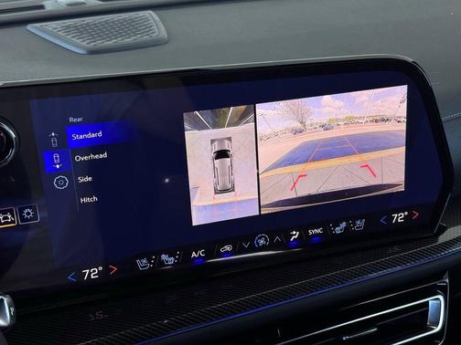 Mosaic Black Metallic 2026 Chevrolet Traverse High Country