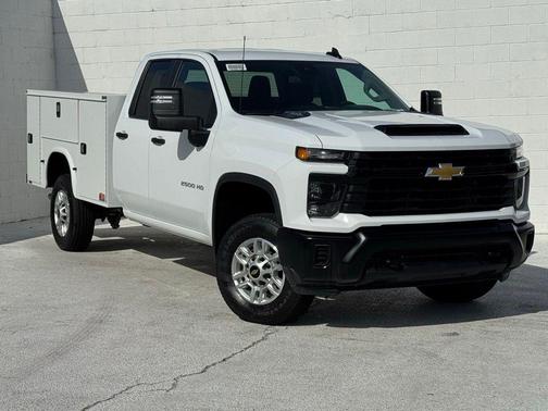 Summit White 2026 Chevrolet Silverado 2500 WT