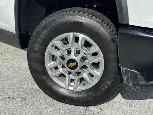 Summit White 2026 Chevrolet Silverado 2500 WT