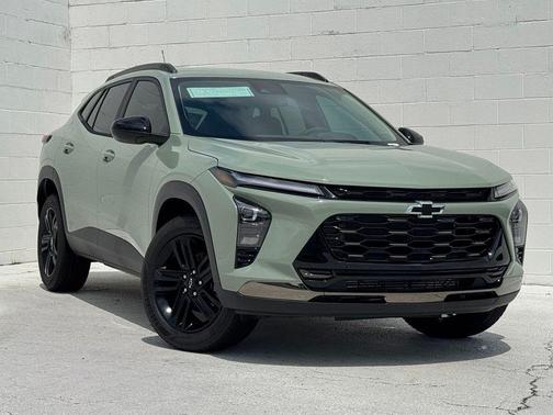 Cacti Green 2026 Chevrolet Trax FWD ACTIV