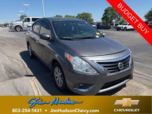 Gun Metallic 2019 Nissan Versa 1.6 SV