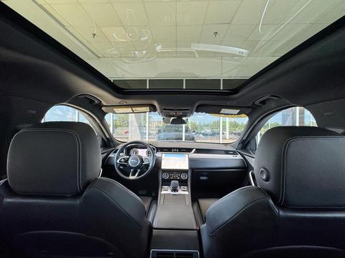 2024 Jaguar F-PACE P250 R-Dynamic S