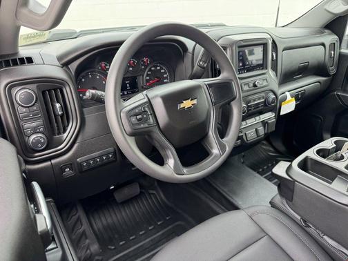 2025 Chevrolet Silverado 3500 WT