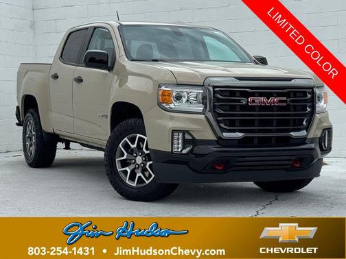 Desert Sand Metallic 2022 GMC Canyon AT4