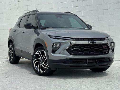 Sterling Gray Metallic 2026 Chevrolet Trailblazer RS