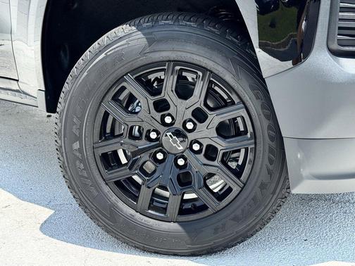 2025 Chevrolet Colorado WT