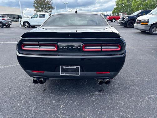 Pitch Black Clearcoat 2021 Dodge Challenger R/T