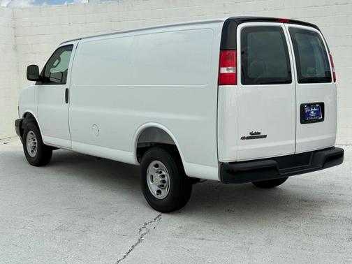 2025 Chevrolet Express 2500 Work Van