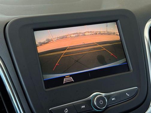 Summit White 2021 Chevrolet Equinox LS