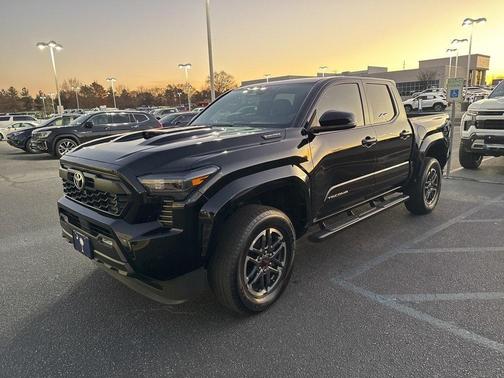 2024 Toyota Tacoma Hybrid TRD