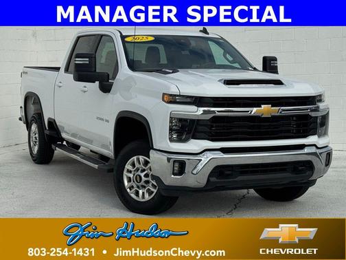 Summit White 2025 Chevrolet Silverado 2500 LT