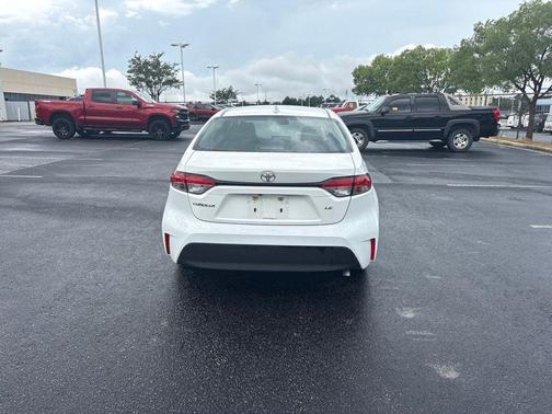 Ice 2024 Toyota Corolla LE