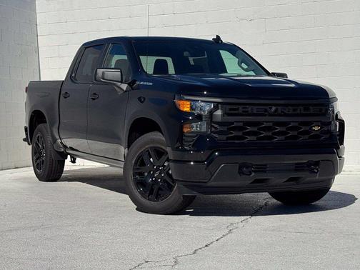 Black 2026 Chevrolet Silverado 1500 Custom