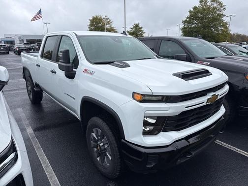 2026 Chevrolet Silverado 2500 Custom