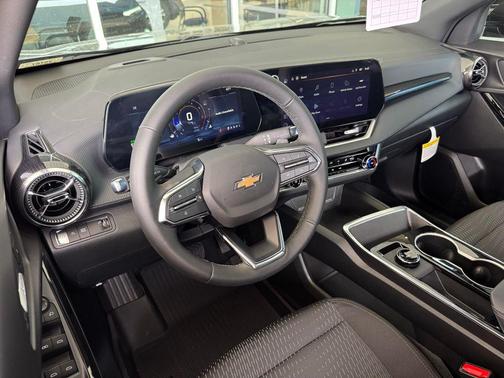 Mosaic Black Metallic 2026 Chevrolet Equinox 1LT