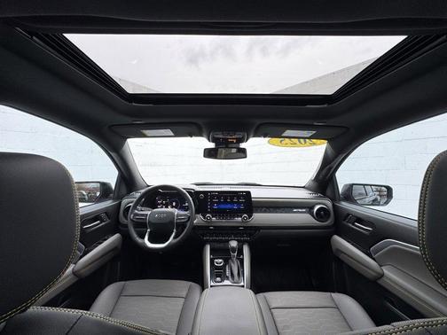 2025 Chevrolet Colorado ZR2