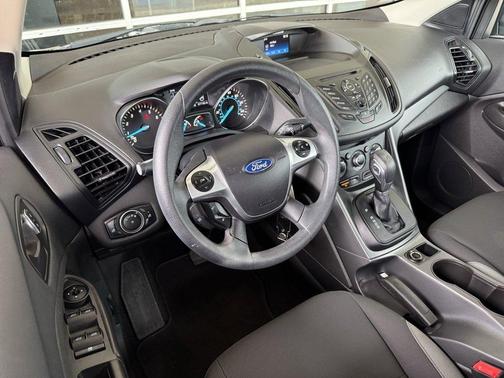 2016 Ford Escape S