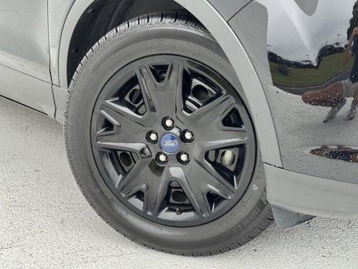 2016 Ford Escape S