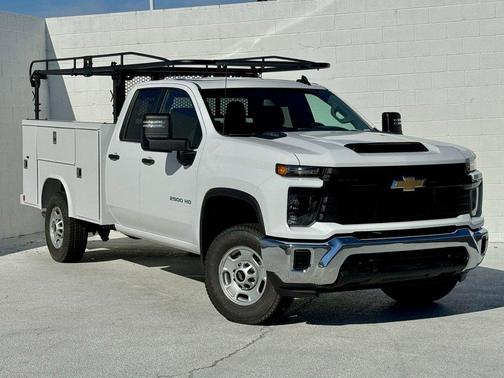 2025 Chevrolet Silverado 3500 WT