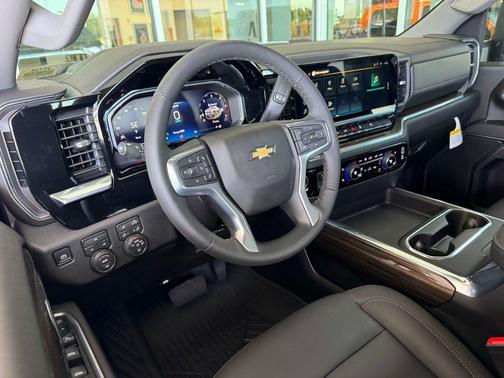 Summit White 2026 Chevrolet Silverado 2500 LT