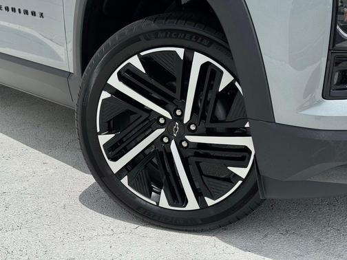 Sterling Gray Metallic 2026 Chevrolet Equinox FWD RS