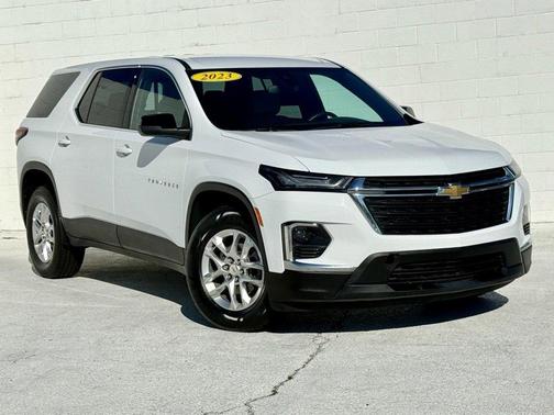 2023 Chevrolet Traverse LS