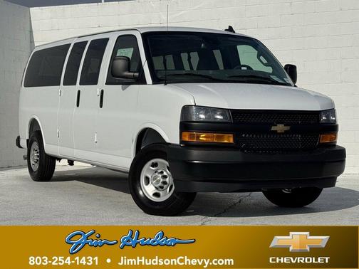 2025 Chevrolet Express 3500 LS