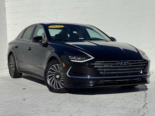 2023 Hyundai SONATA Hybrid Limited