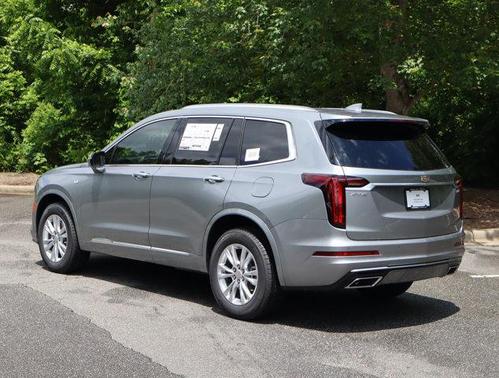 Argent Silver Metallic 2025 Cadillac XT6 Luxury FWD