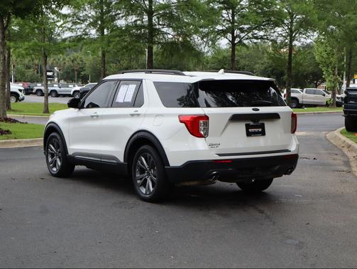 STAR WHITE MET TRI-COAT 2023 Ford Explorer XLT