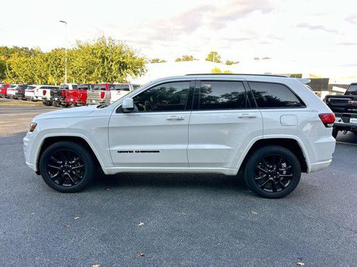 2021 Jeep Grand Cherokee Laredo