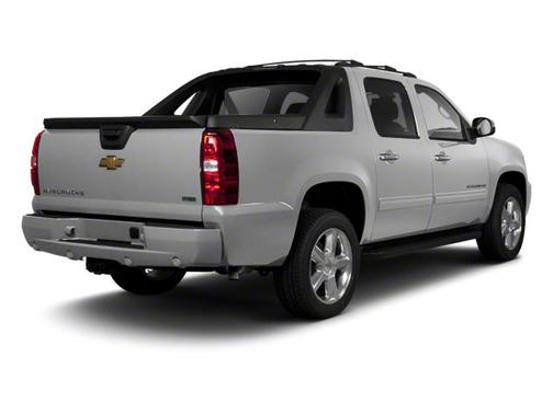 Silver Ice Metallic 2013 Chevrolet Avalanche LT