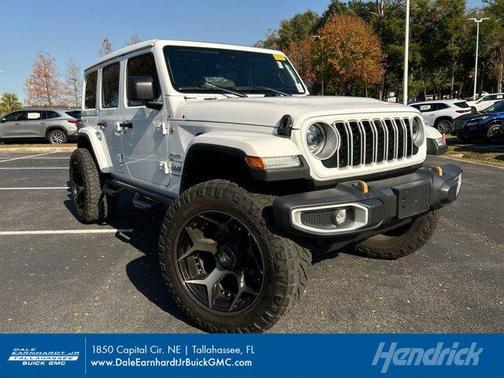 2024 Jeep Wrangler 4-Door Sahara 4x4