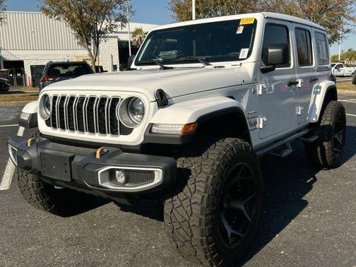 2024 Jeep Wrangler 4-Door Sahara 4x4