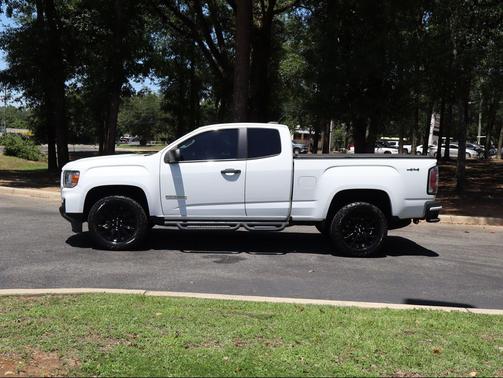 Summit White 2022 GMC Canyon Elevation Standard