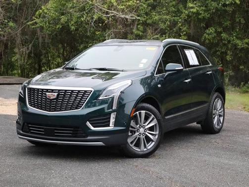 Emerald Lake Metallic 2025 Cadillac XT5 Premium Luxury