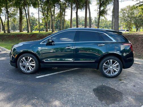 Emerald Lake Metallic 2025 Cadillac XT5 Premium Luxury