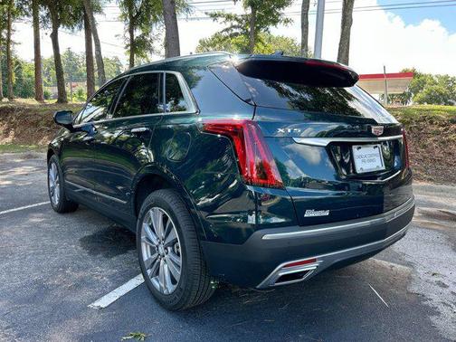 Emerald Lake Metallic 2025 Cadillac XT5 Premium Luxury