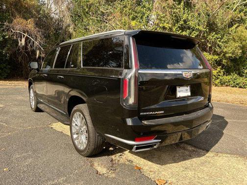 2022 Cadillac Escalade ESV Premium Luxury