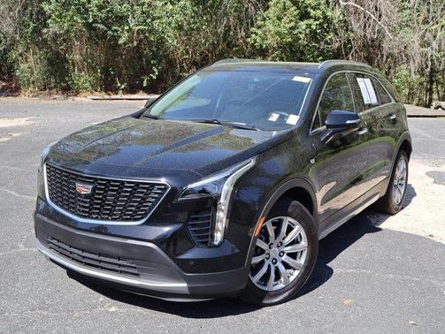 2022 Cadillac XT4 Premium Luxury