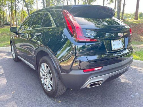 2022 Cadillac XT4 Premium Luxury