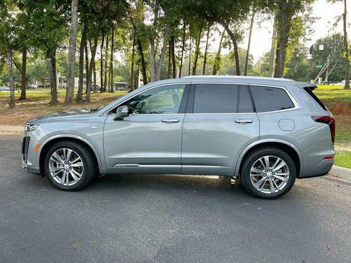 2023 Cadillac XT6 Premium Luxury FWD