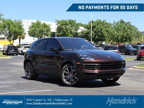 MAHOGANY METALLIC [BROWN] 2022 Porsche Cayenne Cayenne