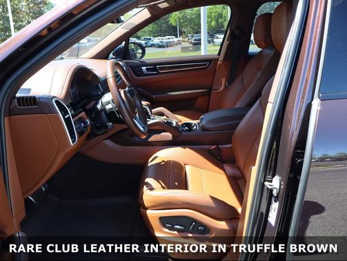 MAHOGANY METALLIC [BROWN] 2022 Porsche Cayenne Cayenne