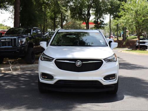 White Frost Tricoat 2021 Buick Enclave FWD Essence