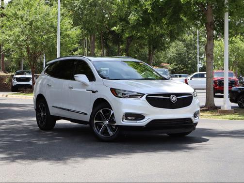 White Frost Tricoat 2021 Buick Enclave FWD Essence