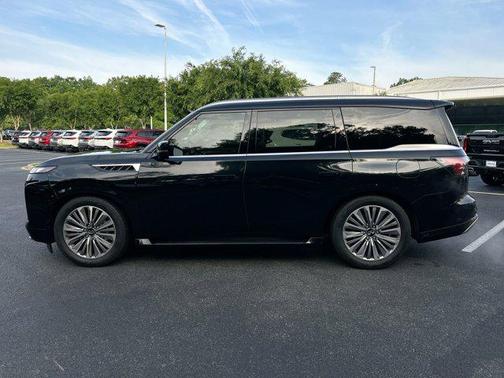 2025 INFINITI QX80 SENSORY AWD