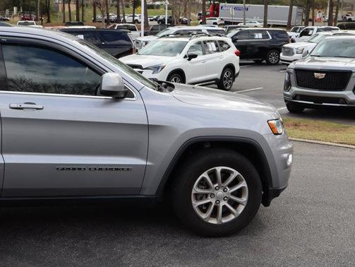 2021 Jeep Grand Cherokee Laredo