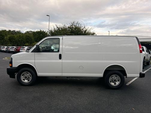 Summit White 2025 GMC Savana 2500 Work Van